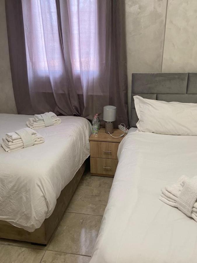 Appartamento Appena Ristrutturato Bologna Centro Storico Luaran gambar